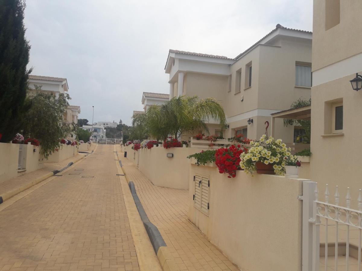 Anthorina Villa 13 โปรทาราส ภายนอก รูปภาพ