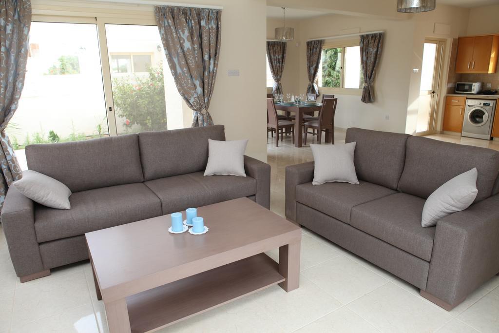 Anthorina Villa 13 โปรทาราส ภายนอก รูปภาพ