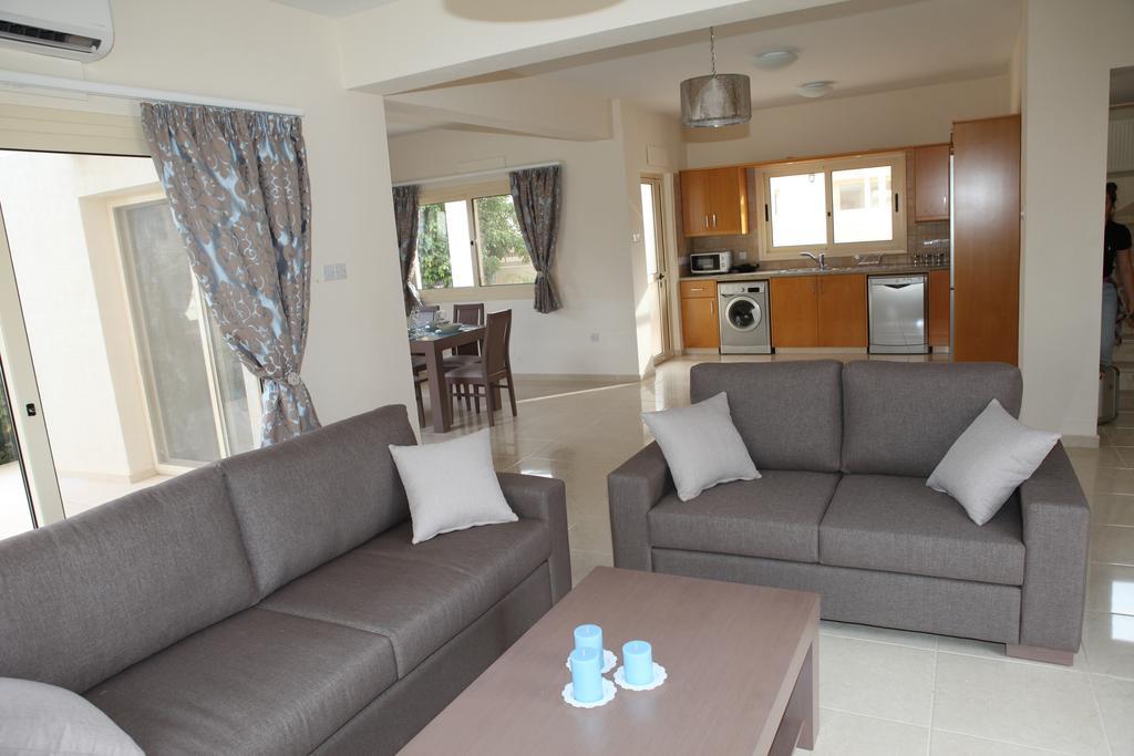 Anthorina Villa 13 โปรทาราส ภายนอก รูปภาพ